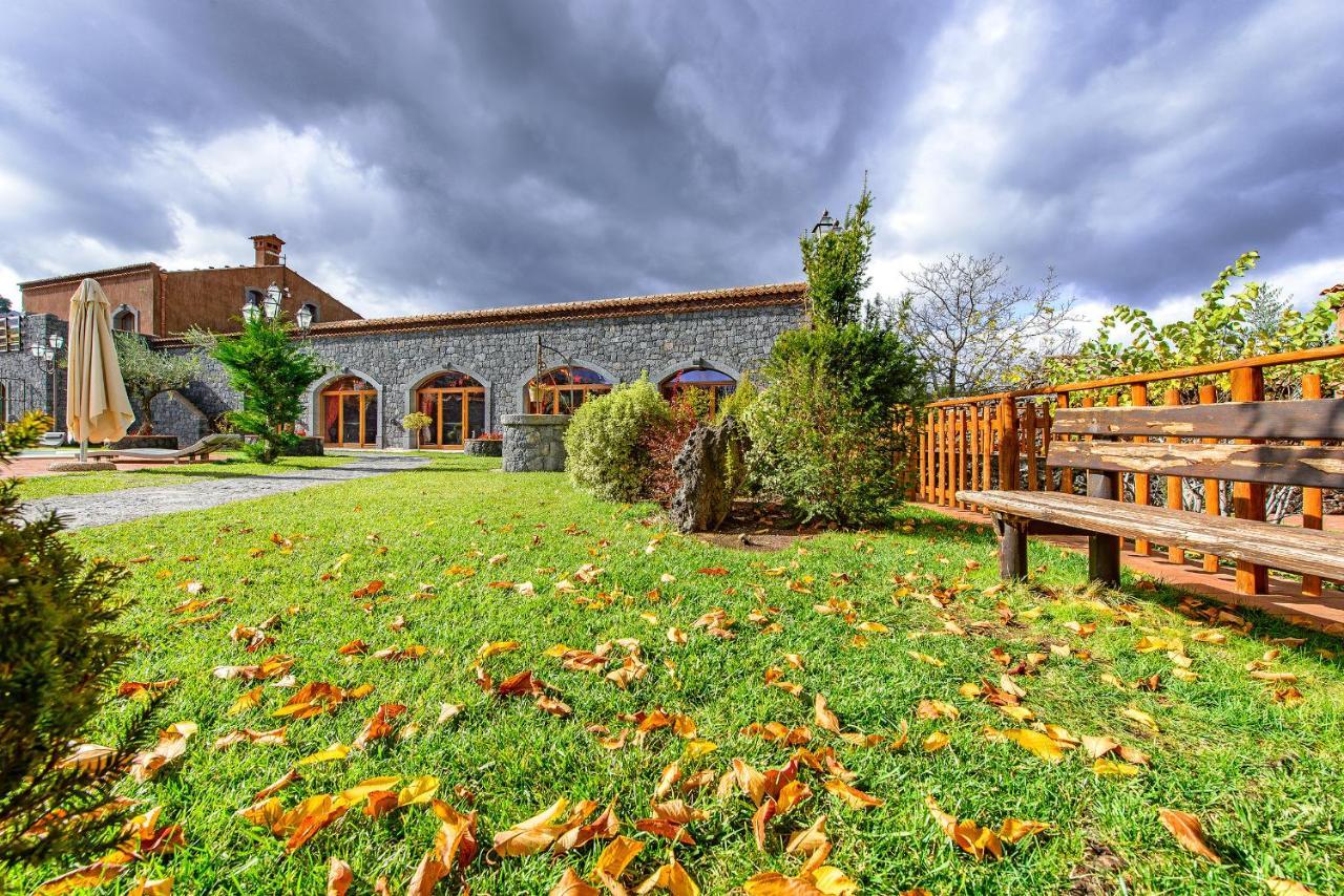 Etna Quota Mille Boutique Hotel, Typical Sicilian Food & Wine Randazzo Exterior foto