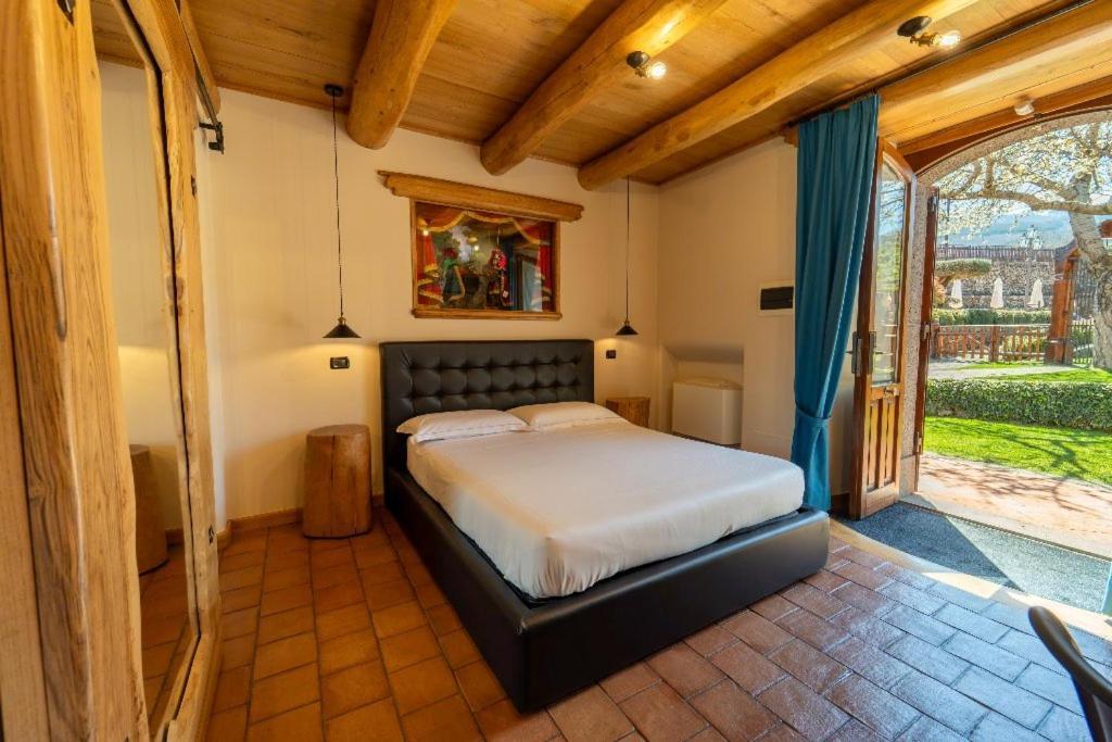 Etna Quota Mille Boutique Hotel, Typical Sicilian Food & Wine Randazzo Exterior foto